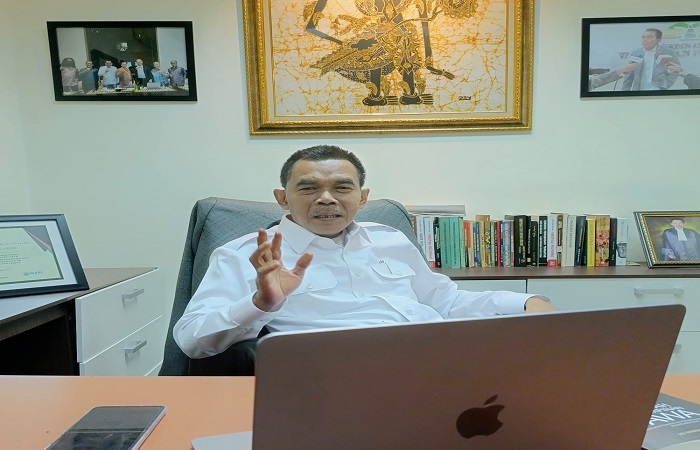 Agus Widjajanto. Penulis adalah Praktisi Hukum, Pemerhati Politik, Sosial Budaya dan Sejarah Bangsa.