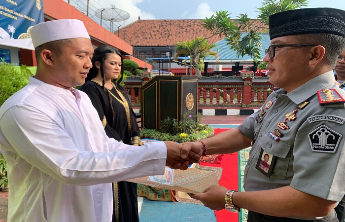 Sebanyak 57 orang warga binaan Lapas Kelas IIB Singaraja mendapatkan remisi khusus Idulfitri 1445 Hijriah.