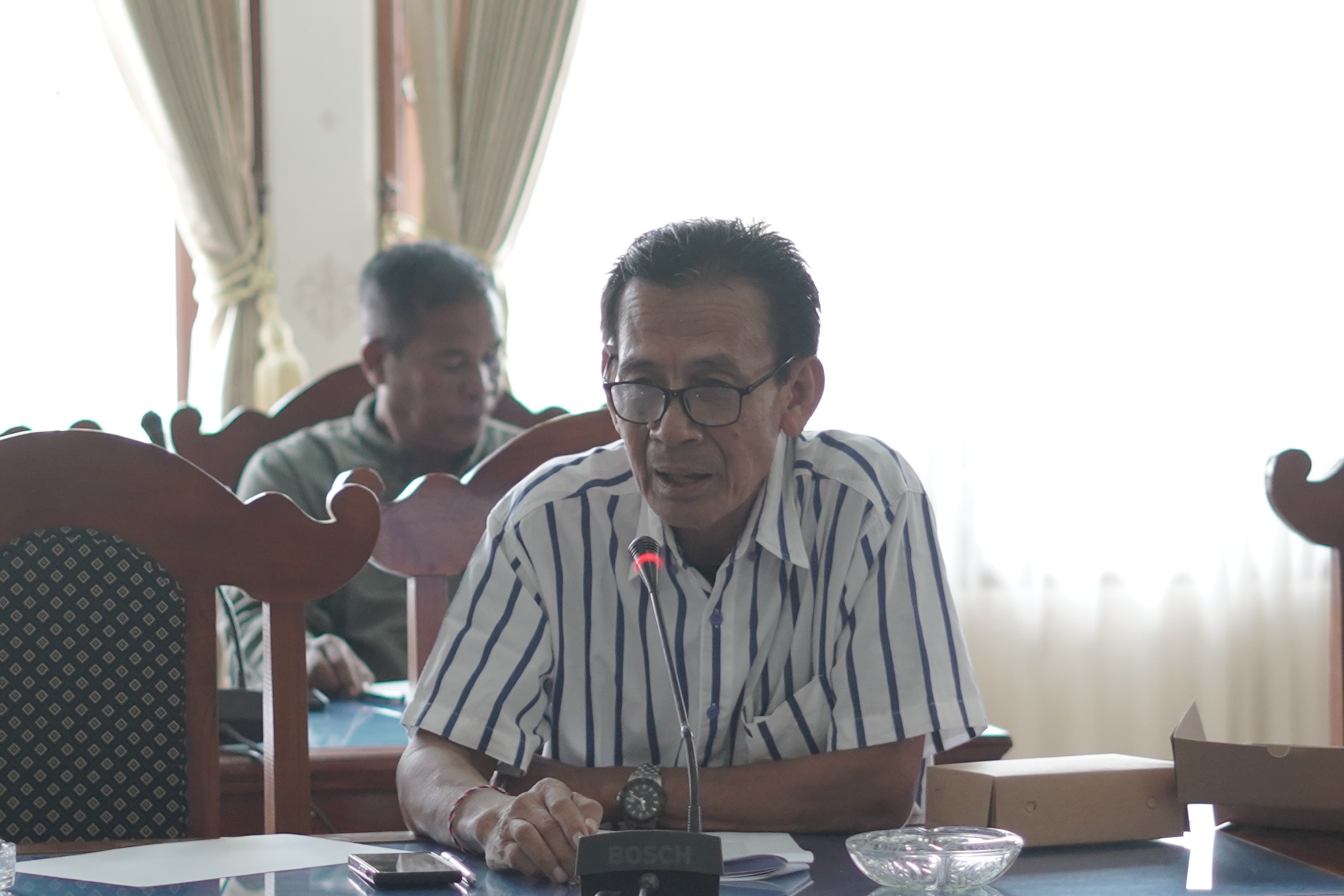 RUANG KREATIF: Anggota DPRD Buleleng Gede Odhy Busana mengusulkan ruang kreatif di Kecamatan Seririt