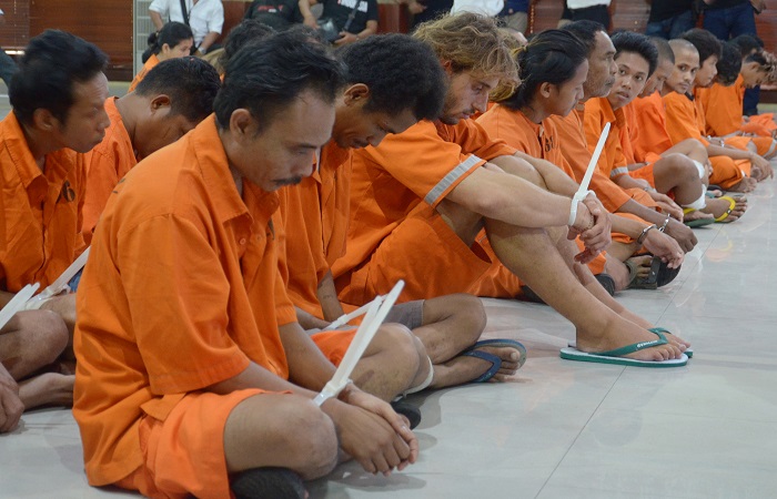 Polisi meringkus 136 pelaku kejahatan di Bali. Penangkapan pelaku dari Operasi Sikat Agung sejak April lalu.