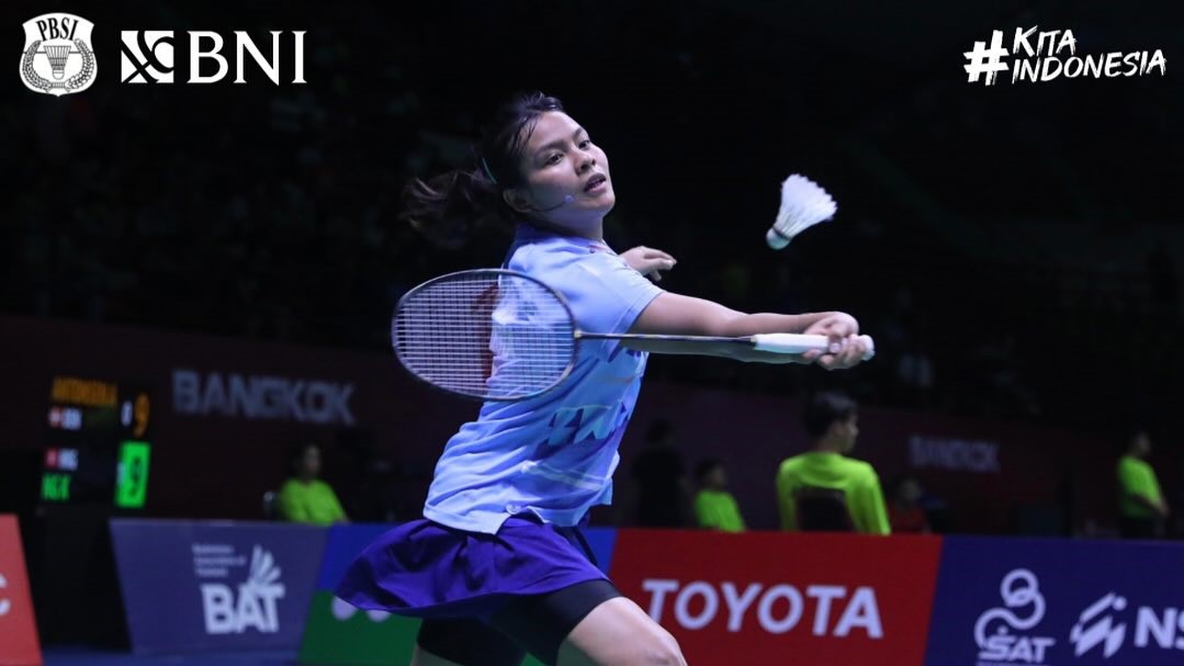 BERPRESTASI: Atlet badminton asal Buleleng, Komang Ayu Cahya Dewi saat bertanding pada ajang Thailand Open 2024.