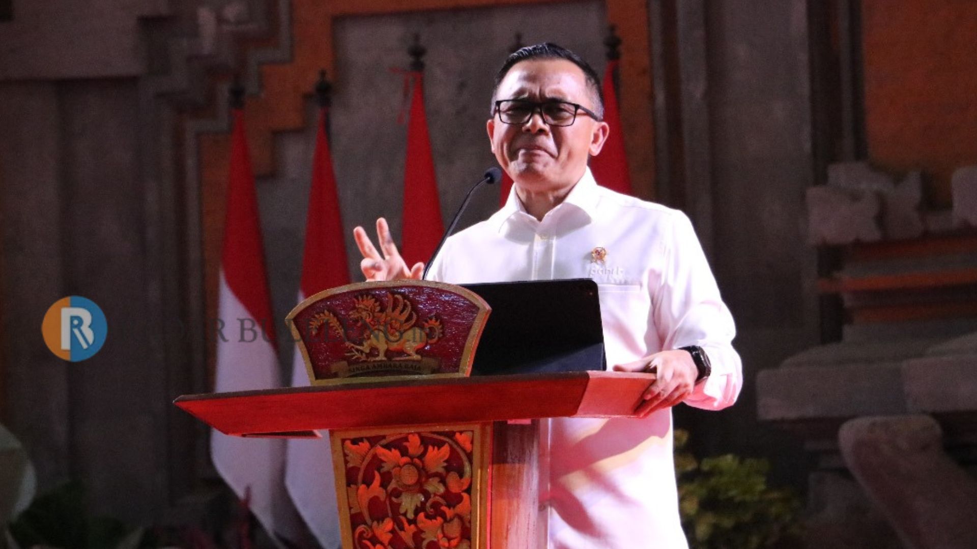 DIGITALISASI BIROKRASI: Menteri PAN-RB, Abdullah Azwar Anas saat melakukan kunjungan ke Buleleng, Senin (20/5/2024).