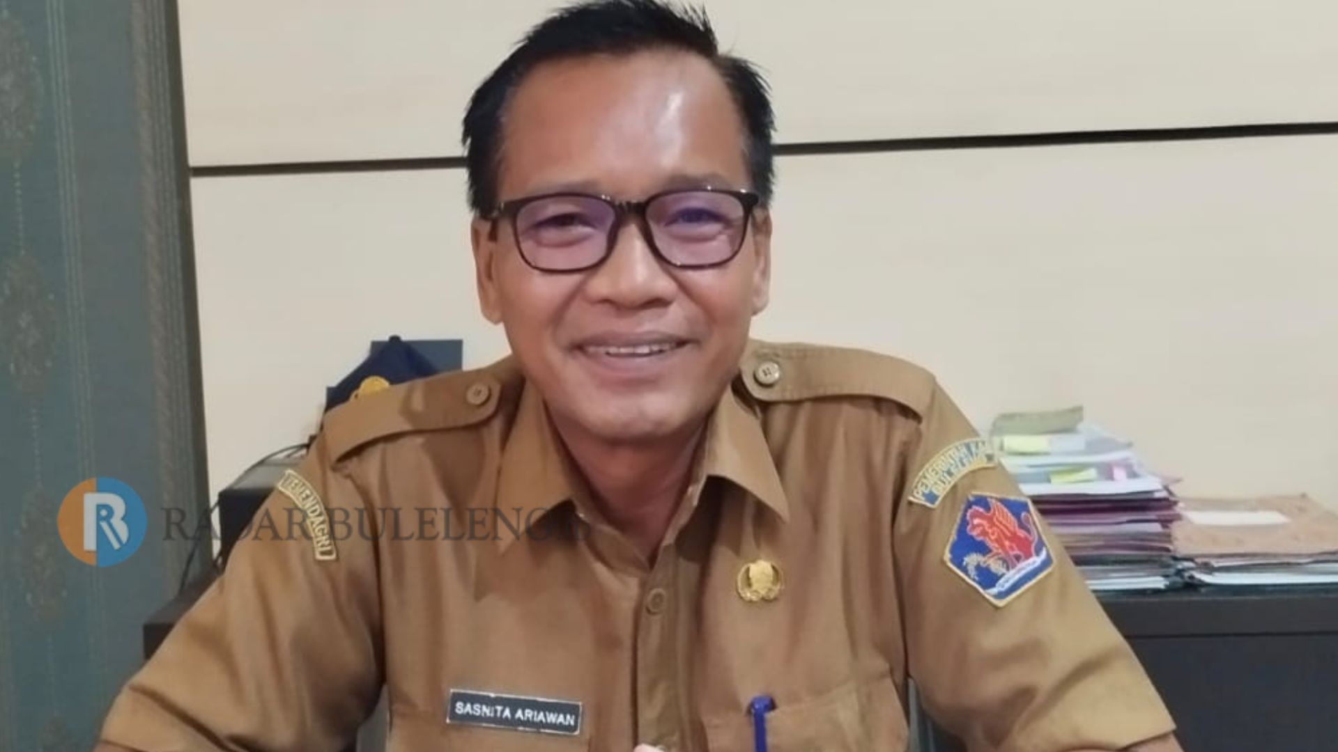 PENGHARGAAN HUKUM: Plt. Kepala Dinas Pemberdayaan Masyarakat dan Desa (PMD) Buleleng, Gede Sasnita Ariawan.