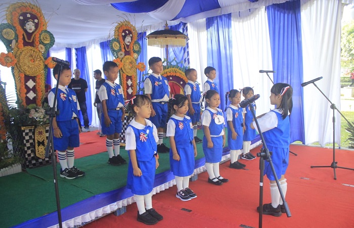 Anak PAUD di Buleleng mengikuti lomba paduan suara serangkaian Bulan Bung Karno.