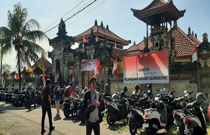 Kejaksaan Negeri Klungkung berkantor di Puri Cempaka, Jalan Bypass Ida Bagus Mantra, Desa Gunaksa, Kecamatan Dawan sejak 18 Mei 2024 lalu.