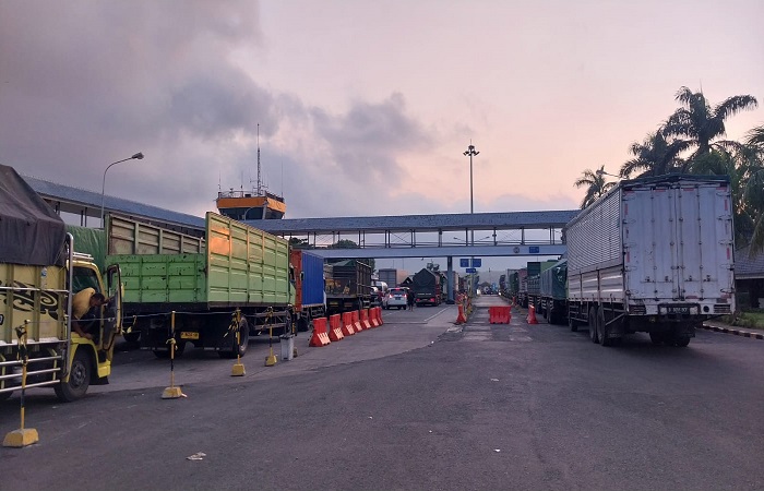 Situasi di Pelabuhan Gilimanuk, Jumat (14/6).