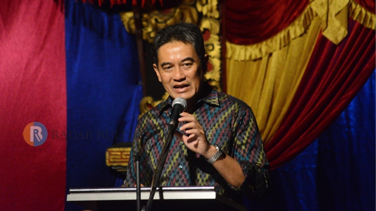 MUTASI: Ketua DPRD Buleleng, Gede Supriatna.