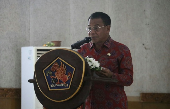 Pj Bupati Buleleng, Ketut Lihadnyana sebut tingginya angka pengangguran di Buleleng, lantaran adanya gap informasi lowongan kerja dari perusahaan ke masyarakat.