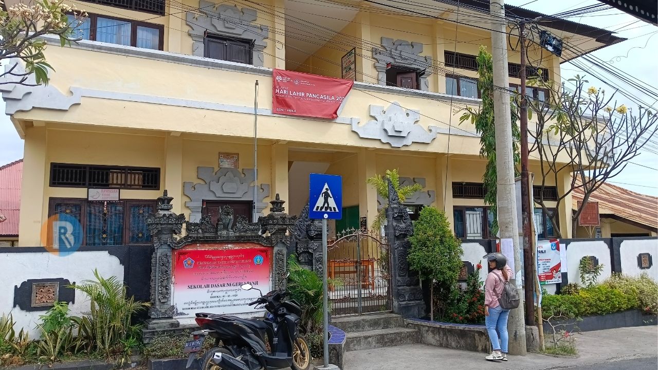 SEKOLAH PADAT: SDN 1 Panji di Kecamatan Sukasada. Sekolah ini padat siswa.