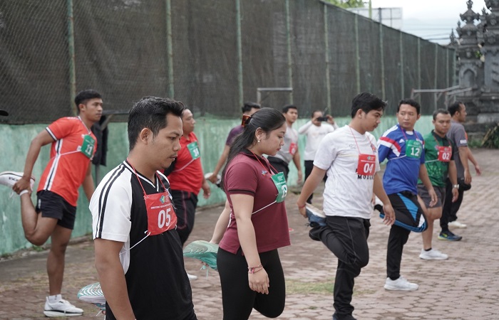 Salah satu proses pengukuran kebugaran jasmani untuk ASN di lingkup Pemkab Buleleng.