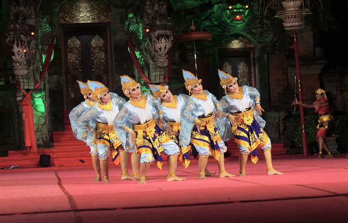 Penampilan Sekaa Gong Kebyar Legendaris Eka Wakya di Pesta Kesenian Bali 2024.