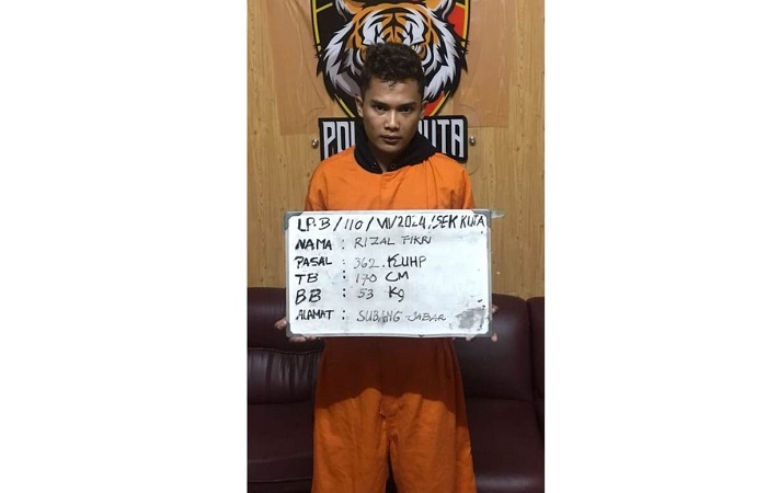 Rizal Fikri Nurrohimudin, 27, diciduk Polsek Kuta.