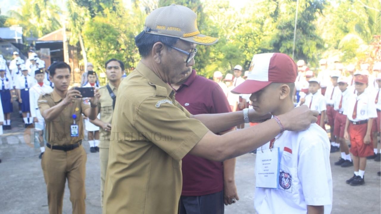 MPLS: Suasana pembukaan Masa Pengenalan Lingkungan Sekolah (MPLS) di SMPN 4 Sukasada.