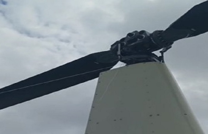 Baling-baling helikopter tersangkut tali layangan kembali terjadi di Bali. Kali ini terjadi di kawasan Garuda Wisnu Kencana (GWK).