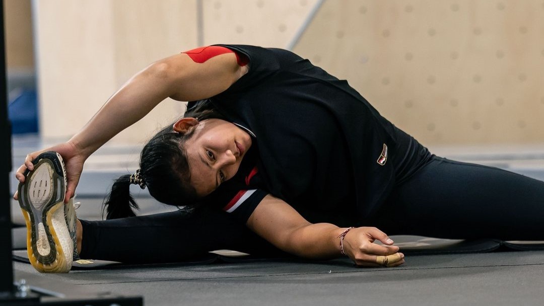 MENUJU OLIMPIADE PARIS: Atlet panjat tebing asal Buleleng, Desak Made Rita Kusuma Dewi saat melakukan latihan resmi jelang Olimpiade Paris 2024.