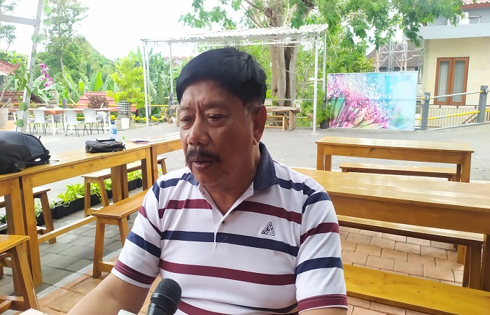 Mantan Bupati Jembrana, I Gede Winasa ditunjuk menjadi ketua tim pemenangan bakal pasangan calon I Made Kembang Hartawan dan I Gede Ngurah Patriana Krisna untuk pemilihan bupati (Pilbup) 27 November.