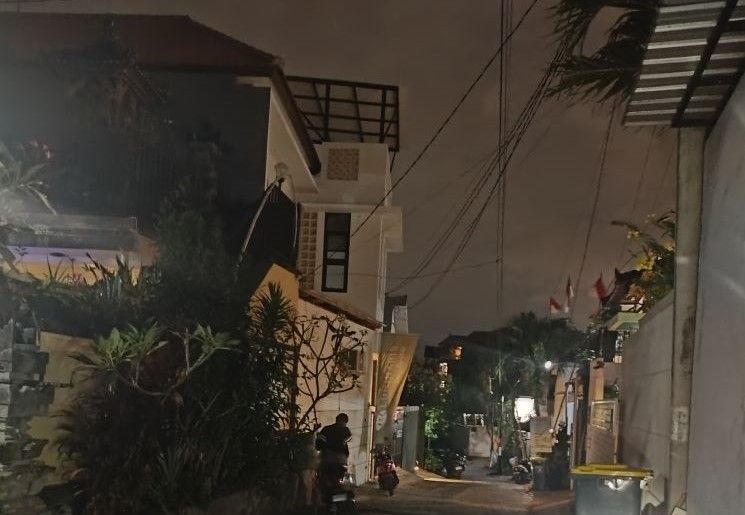 PELANGGARAN: Luminaris Developing Unique Potential di Gang Jalak XI Tibubeneng Kuta Utara, Bali yang diduga disalahgunakan sebagai sekolah anak-anak eks patriat.
