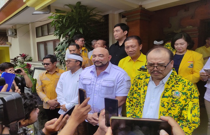 Foto bersama usai penerimaan rekomendasi dari partai Golkar.