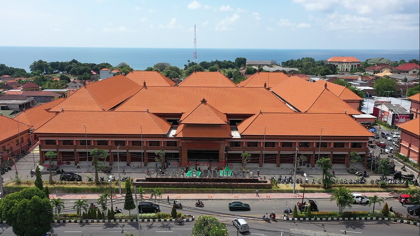 PASAR BANYUASRI: Kondisi di Pasar Banyuasri, Singaraja. Giri Prasta mengklaim sebagian dana pembangunan Pasar Banyuasri berasal dari Pemkab Badung.