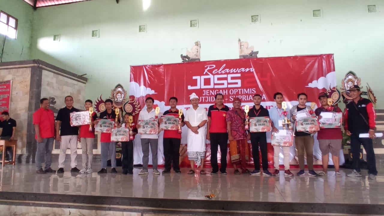 TURNAMEN: Turnamen Catur yang digelar oleh relawan JOSS24 di Desa Bungkulan.