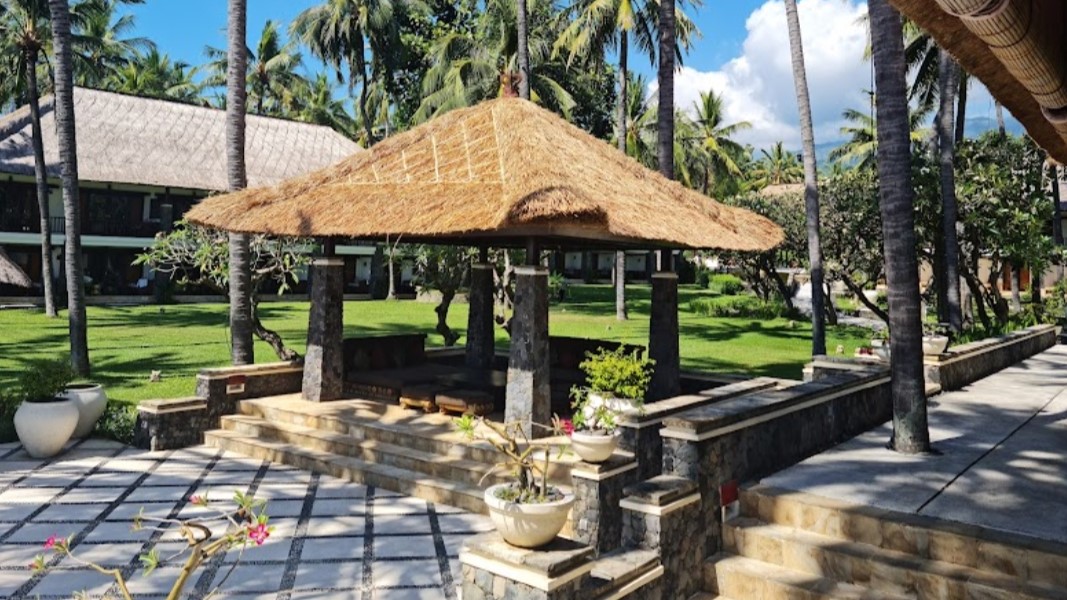 SEPI: Suasana di Hotel Spa Village Resort, Desa Tembok, Buleleng.