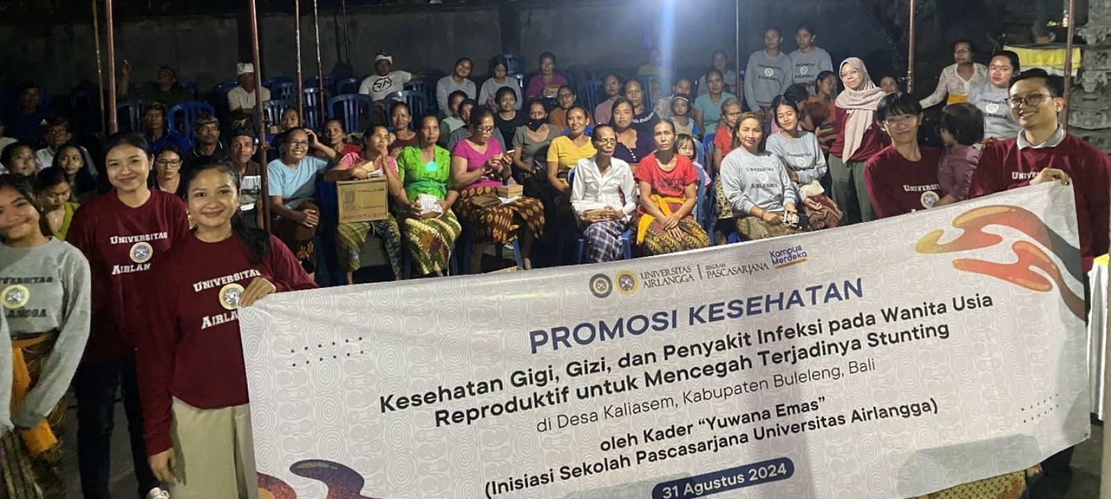 EDUKASI: Kader Yuwana Emas saat melakukan promosi kesehatan di Desa Kaliasem, Buleleng.