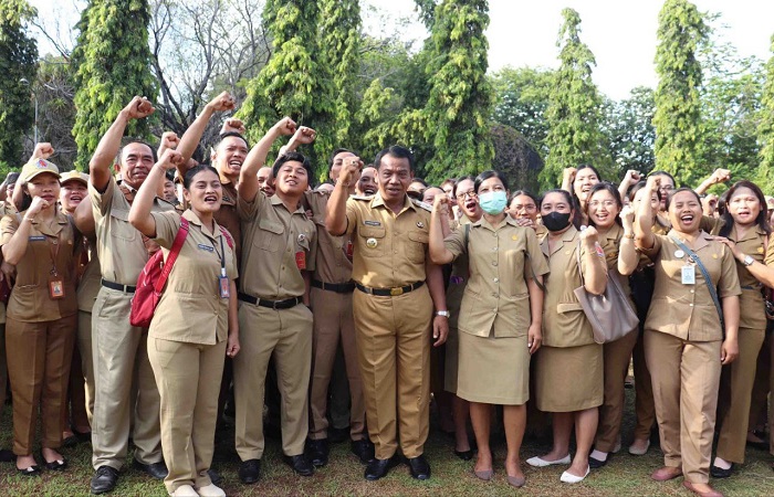 Pemkab Buleleng mendorong ASN-nya melalui program Singa Kompas, agar siap dalam menghadapi era digitalisasi saat ini.