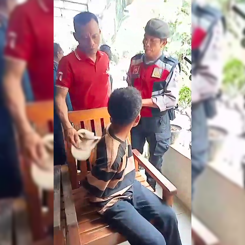 DIDUGA MENCURI: Pemuda yang ditangkap warga Desa Padangbulia. Pemuda itu diduga hendak membobol rumah kepala dusun.