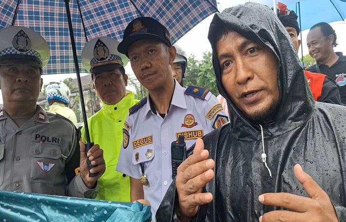 (Kanan-kiri) Ketua BUPDA Desa Adat Sanur, I Made Sudarsana; Kasi Patwas Dishub Kota Denpasar, I Gede Eka Pradnya Priantara; dan Kanit Lantas Polsek Denpasar Selatan, Ngurah Komang Diastiawan.