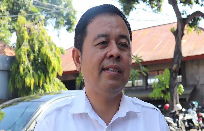 Plt Kepala Disnaker Buleleng, Made Juartawan meminta seluruh perusahaan di Kabupaten Buleleng mengikuti ketentuan UMK Buleleng 2025.