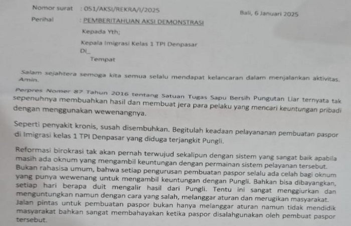 Beredar lembaran kertas dari organisasi yang berkop Reformasi Kedaulatan Rakyat (Rekra), disertai tuntutan terkait dugaan pungli di Imigrasi Denpasar.
