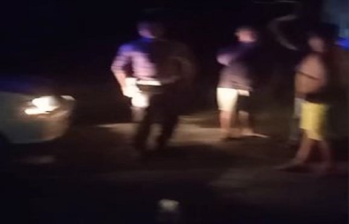 Aparat kepolisian masih mengejar pelaku dugaan pembunuhan terhadap korban Made Agus Aditya yang tergeletak di badan jalan.