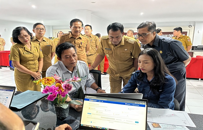 Proses pelayanan PBG di Buleleng diklaim dapat tuntas 30 menit dan gratis. Disebutkan ini sesuai dengan amanat dari SKB 3 menteri.