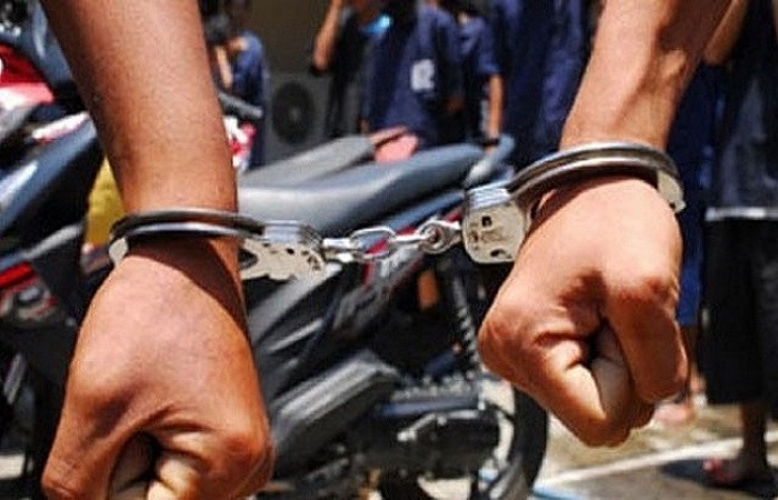 Ilustrasi polisi menangkap dua pemuda pelaku rudapaksa di Buleleng. Keduanya sempat buron.