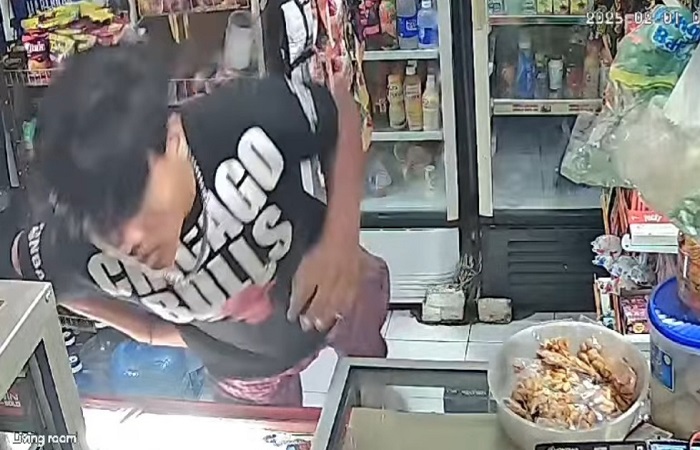 Siswa SMP inisial KA, 15, terekam CCTV melakukan pencurian di Warung Madura di Jalan Warmadewa, Banjar Binoh, Desa Ubung Kaja, Denpasar Utara, Sabtu 1 Februari 2025