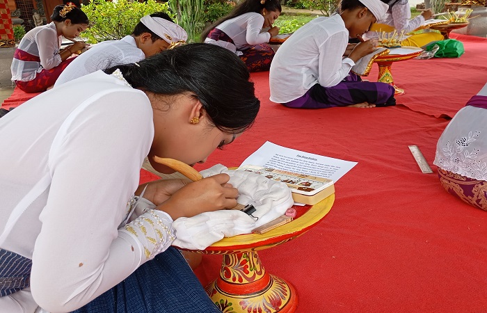 Salah satu potret lomba dalam rangka Bulan Bahasa Bali VII di Buleleng. Meski berlangsung seperti biasa, hanya saja lomba mengetik dengan keyboard beraksara Bali ditiadakan tahun ini.