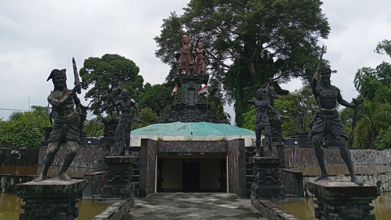 JEJAK SEJARAH: Suasana di Monumen Perang Jagaraga, yang terletak di Jalan Raya Desa Jagaraga, Kecamatan Sawan, Buleleng.