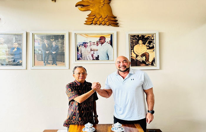Gubernur Bali terpilih 2025-2030 mengunjungi kediaman Made Muliawan Arya ( De Gadjah), Senin (10/2) kemarin.