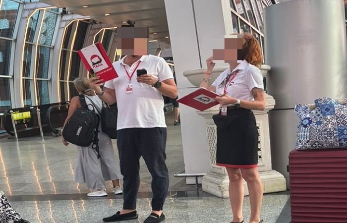 Dua WNA yang diduga jadi Guide Ilegal saat diamankan di Bandara I Gusti Ngurah Rai.