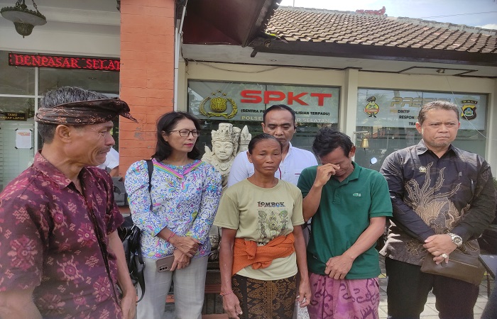 Keluarga besar pelaku penculikan anak di Denpasar didampingi kuasa hukum mendatangi Polsek Denpasar Selatan, Kamis (13/2) kemarin.