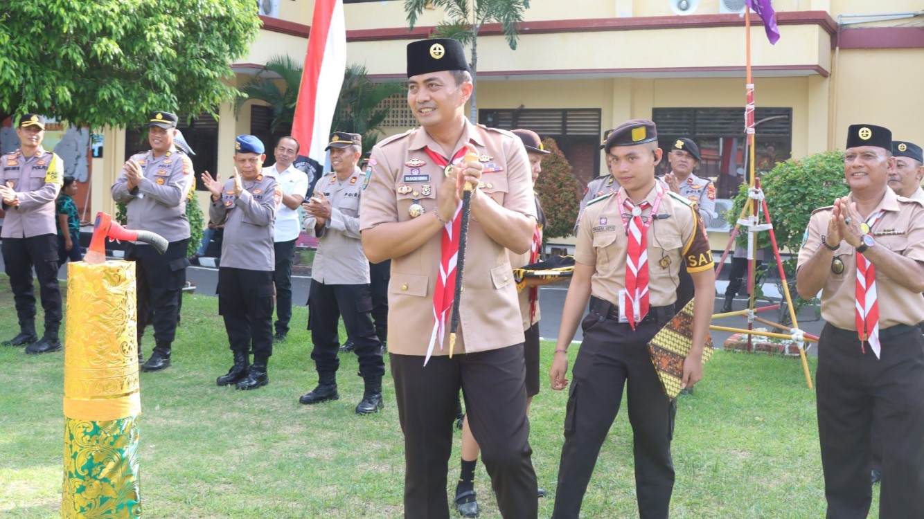 TERTIB KAMTIBMAS: Kapolres Buleleng, AKBP Ida Bagus Widwan Sutadi saat membuka kegiatan rekrutmen Saka Bhayangkara Polres Buleleng.