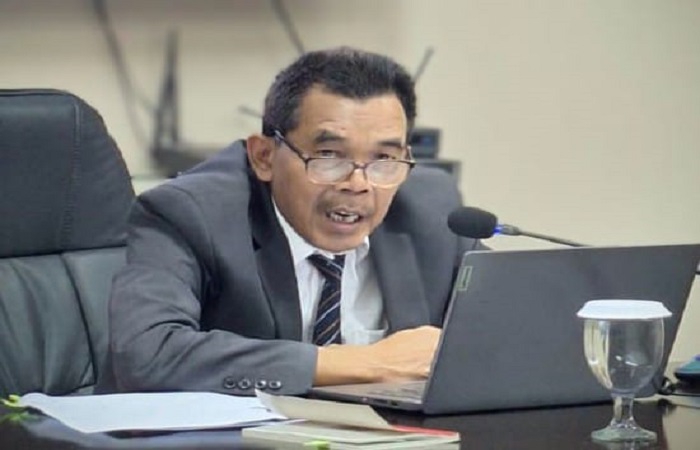 Agus Widjajanto. Penulis adalah praktisi hukum, pemerhati masalah hukum, politik, sosial budaya, tinggal di Jakarta.
