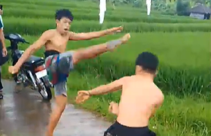 Dua pelajar SMP di Buleleng berkelahi sampai ke tengah sawah. Mereka pun sudah ditemukan polisi dan dimediasi.