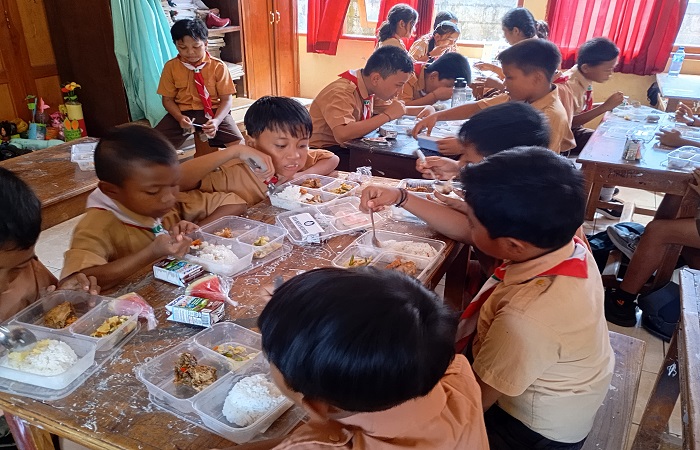 Dalam rangka Hari Raya Idulfitri, libur sekolah di Buleleng jadi 13 hari dari sebelumnya delapan hari saja.