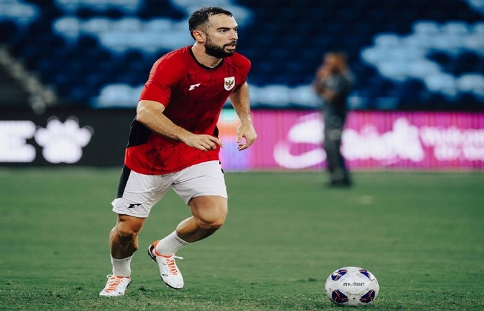Jordi Amat saat latihan bareng Timnas Indonesia. Dia ikabarkan akan bergabung dengan Bali United.