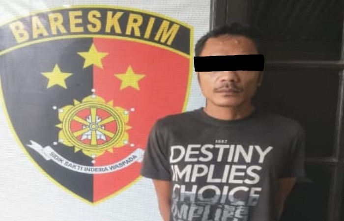Polisi menangkap pencuri motor bernama Billy Tamberongan, 36. Saat ini, pelaku diamankan Unit Reskrim Polsek Dentim.