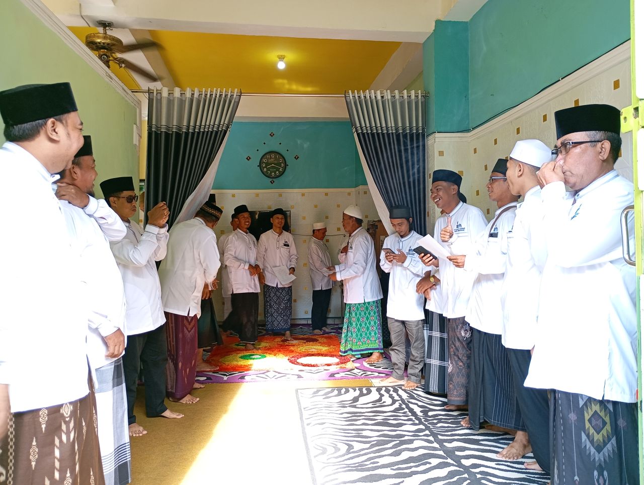 LESTARIKAN TRADISI: Tradisi Mekila yang dilakukan oleh umat muslim di Kelurahan Kampung Kajanan, Buleleng.