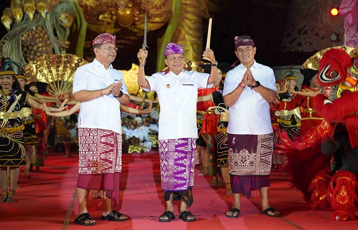 Titik awal Shortcut Singaraja-Mengwitani titik 9 dan 10. Gubernur Bali, Wayan Koster pastikan proyek jalan pintas itu berlanjut.