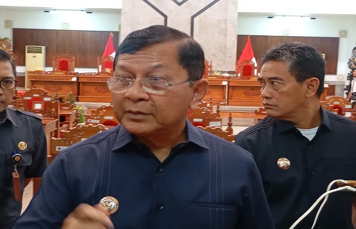 Bupati Buleleng, I Nyoman Sutjidra sebut ada tiga faktor yang mendalangi ratusan siswa di Buleleng alami disleksia.