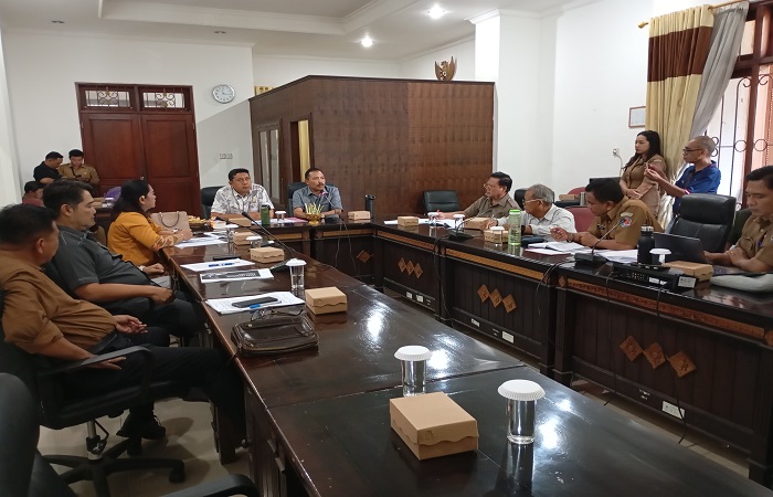 Rapat pembahasan LKPJ Bupati Tahun 2024 di DPRD Buleleng. Dalam kesempatan ini, statemen disleksia yang ada di kalangan pelajar Bali utara, disebut hanya sudutkan pendidikan.